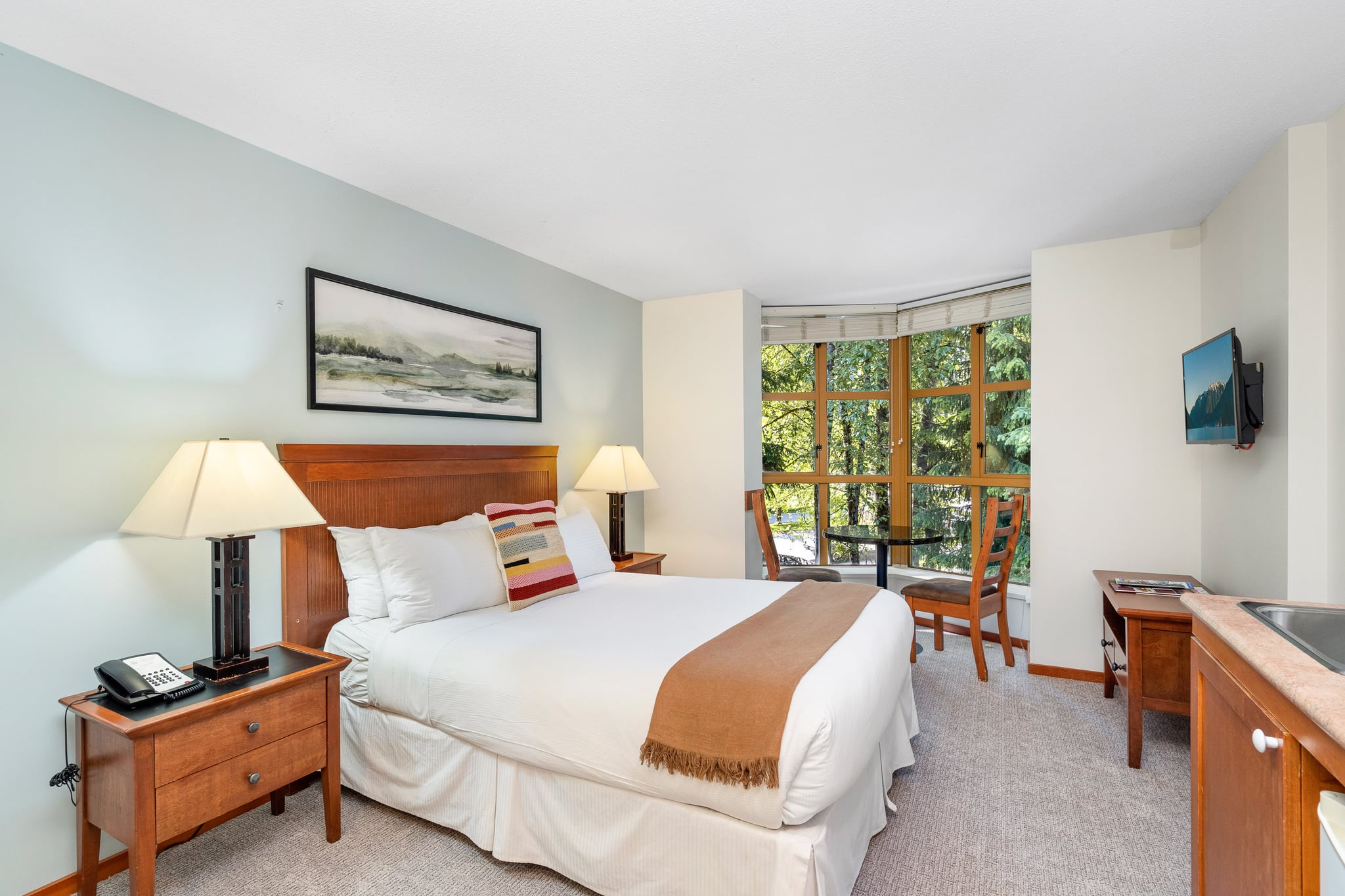 Forest View Cascade Room 2