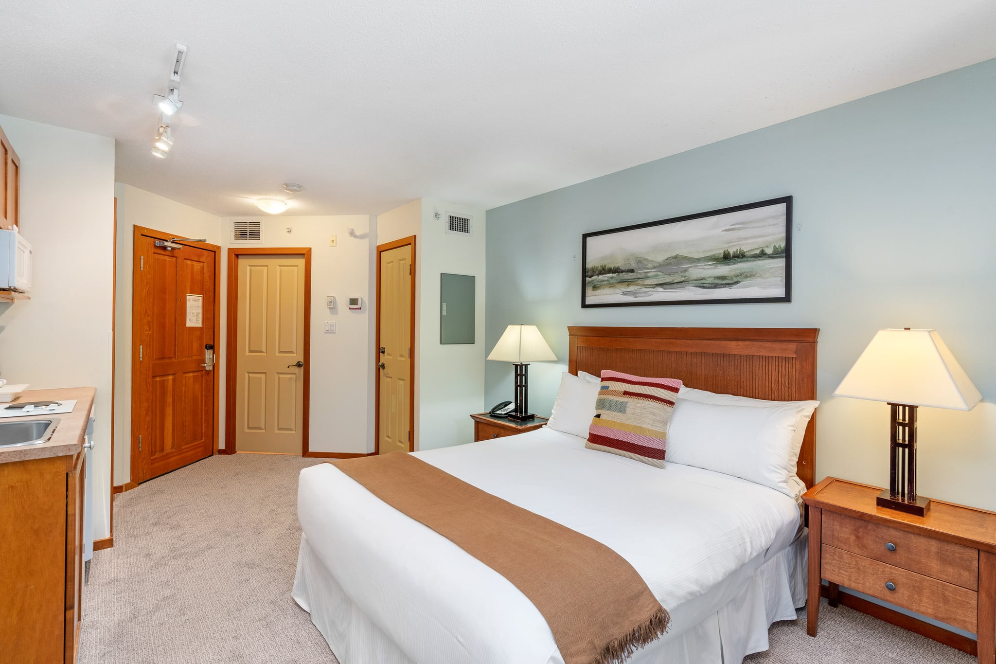 Forest View Cascade Room 6