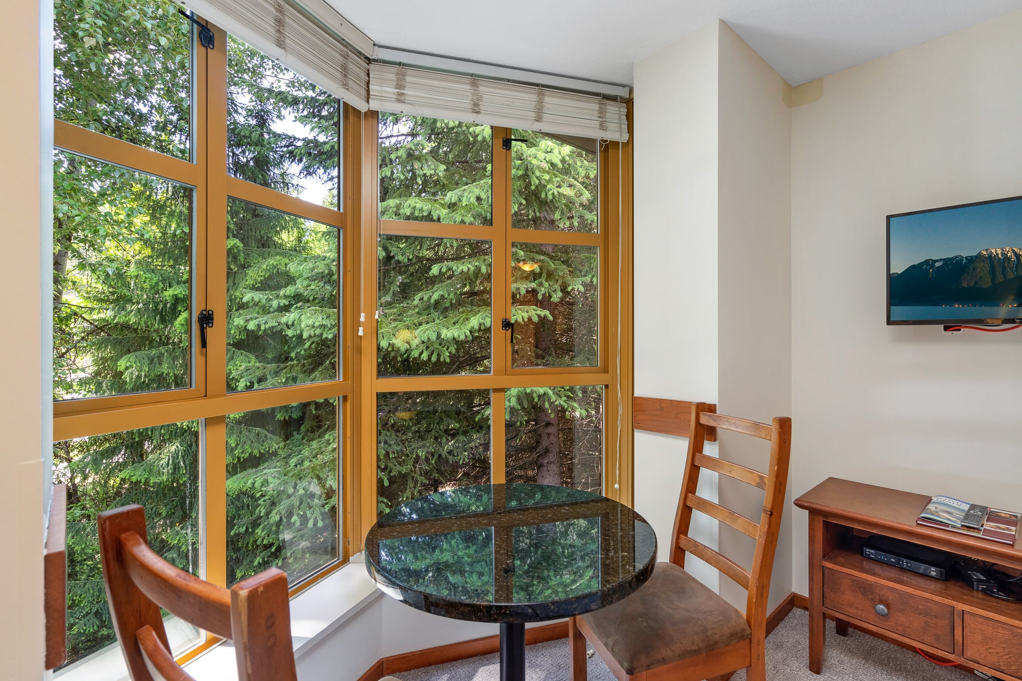 Forest View Cascade Room 1