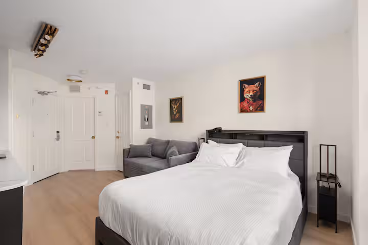 Luxe Mountain View Studio photo 6